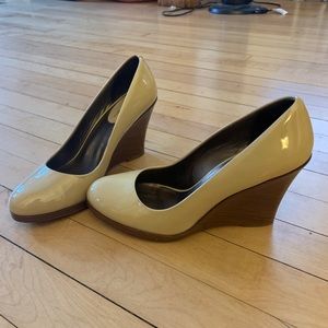 Cole Haan nude patent heels